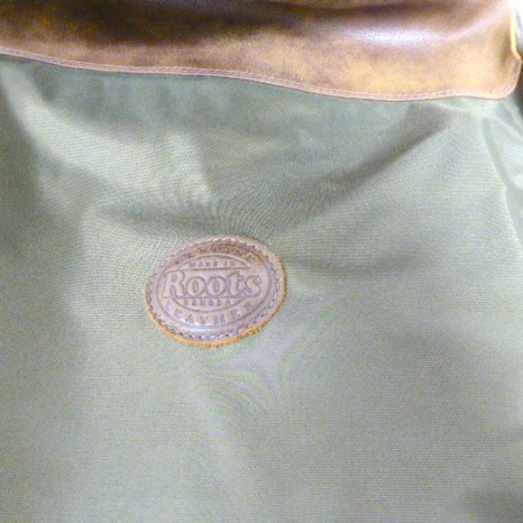 Roots Messenger bag Film Crew swag DUE DATE - Picture 8 of 8